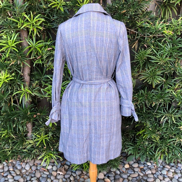 NWOT light weight plaid jacket - Picture 3 of 4